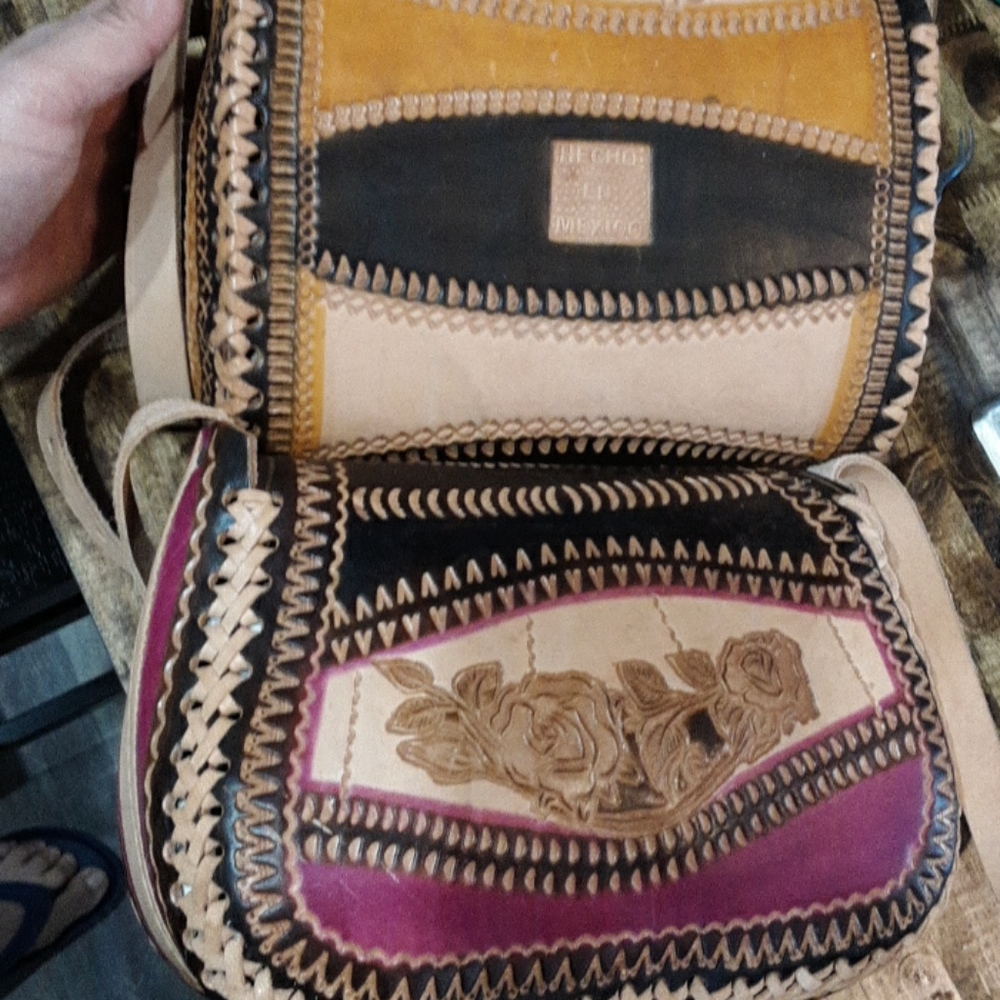 Ladies purses - Picture 6 of 8